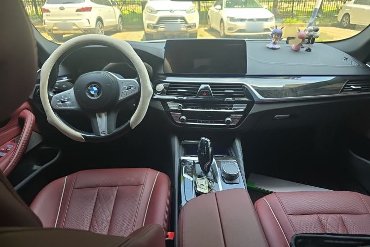 Used BMW 5 Series 2022 Restyled 525Li M Sport Package Center Console