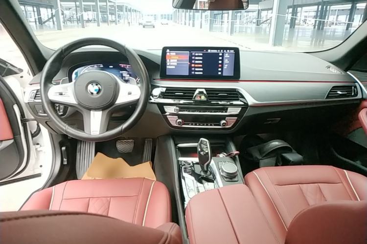 Used BMW 5 Series 2022 530Li Leading Model M Sport Package Center Console