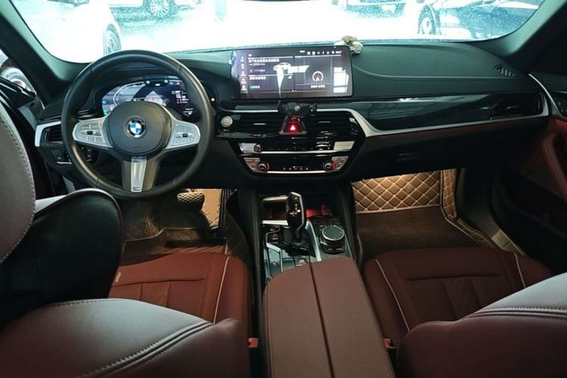 Used BMW 5 Series 2022 Second Facelift 525Li M Sport Package Center Console
