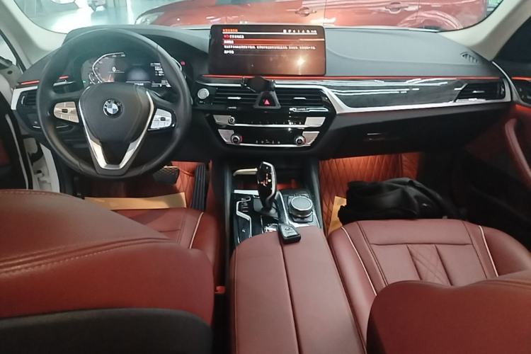 Used BMW 5 Series 2022 Restyled 525Li Luxury Package Center Console
