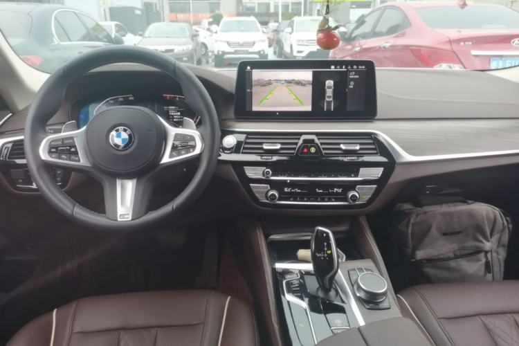 Used BMW 5 Series 2022 Updated 530Li Leading Edition Luxury Package Center Console
