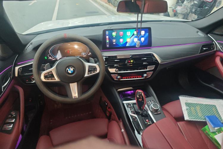 Used BMW 5 Series 2022 Second Facelift 530Li Luxury Version M Sport Package Center Console