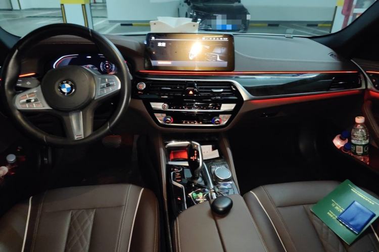 Used BMW 5 Series 2022 Restyled 525Li M Sport Package Center Console