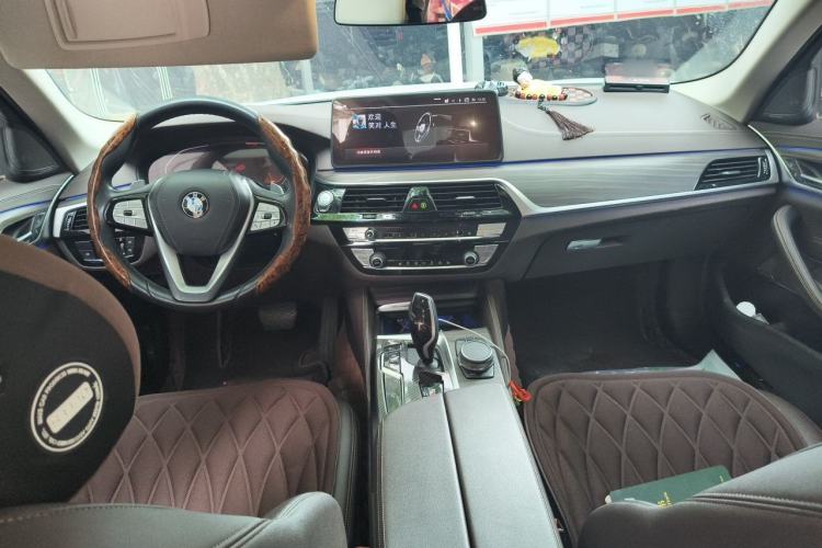 Used BMW 5 Series 2022 Updated 530Li xDrive Luxury Package Center Console