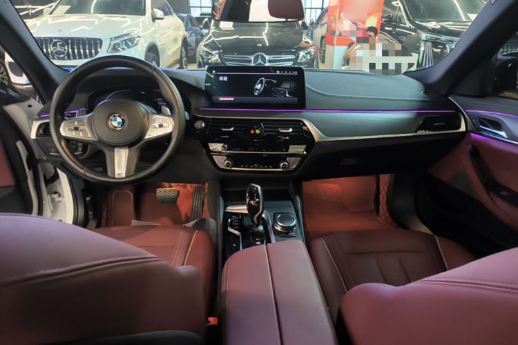 Used BMW 5 Series 2022 Second Facelift 530Li Leading Edition M Sport Package Center Console
