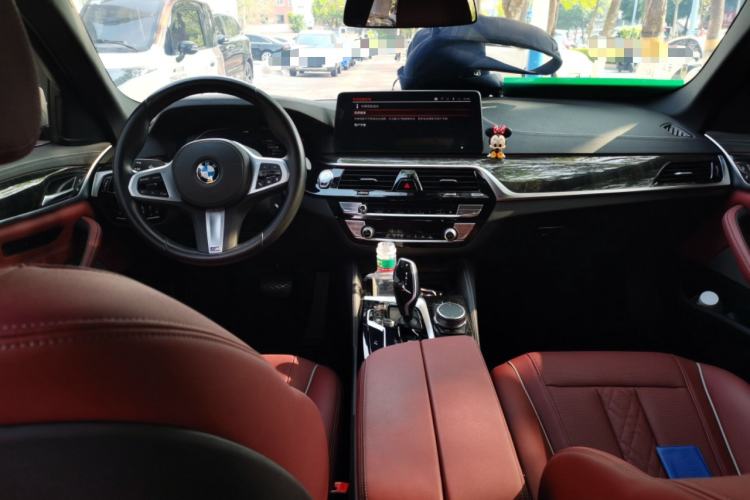 Used BMW 5 Series 2022 Restyled 525Li M Sport Package Center Console