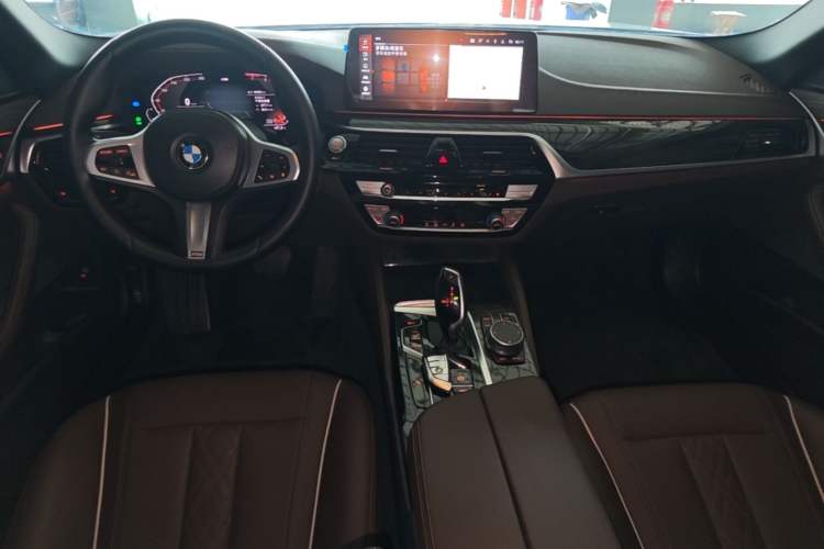 Used BMW 5 Series 2022 Restyled 525Li M Sport Package Center Console