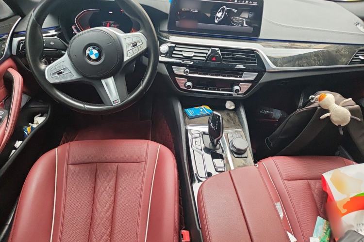 Used BMW 5 Series 2022 Second Facelift 525Li M Sport Package Center Console