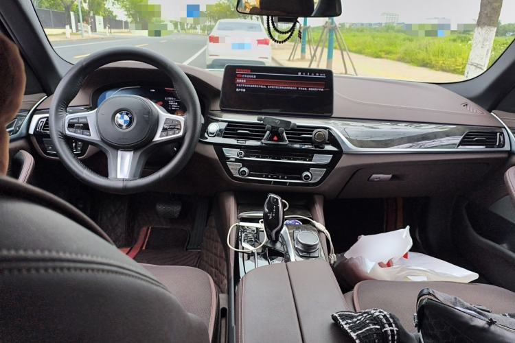 Used BMW 5 Series 2022 Restyled 525Li M Sport Package Center Console