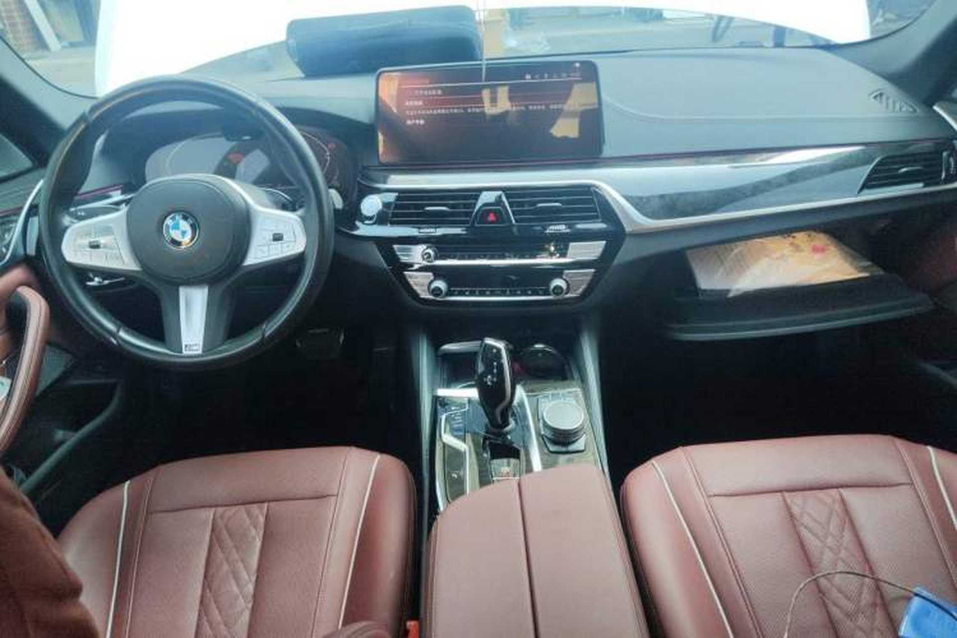 Used BMW 5 Series 2022 Second Facelift 525Li M Sport Package Center Console
