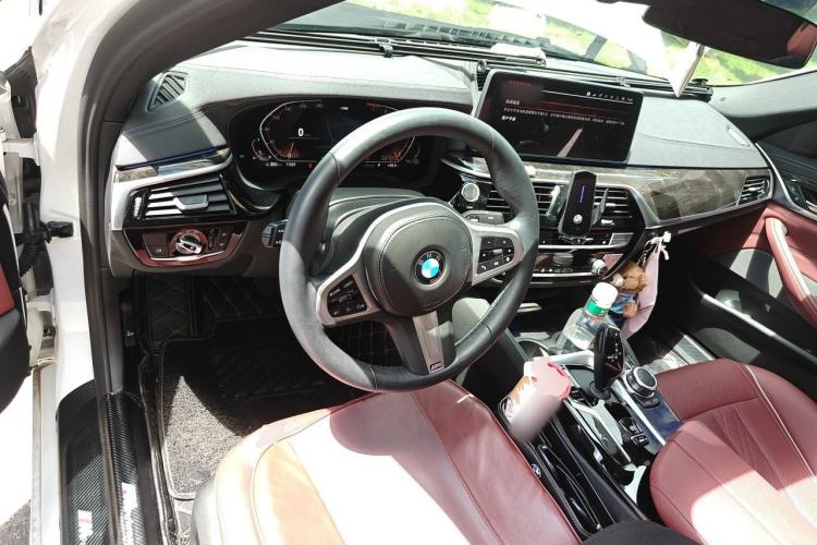 Used BMW 5 Series 2022 Restyled 525Li M Sport Package Center Console