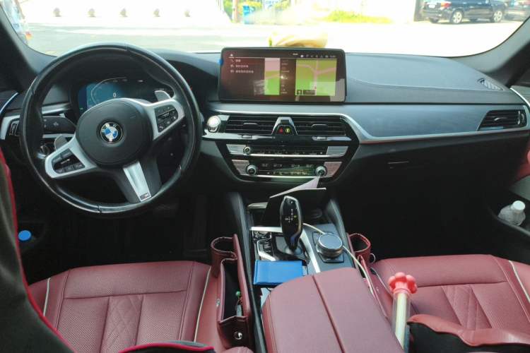Used BMW 5 Series 2022 Restyled 530Li Leading Edition M Sport Package Center Console