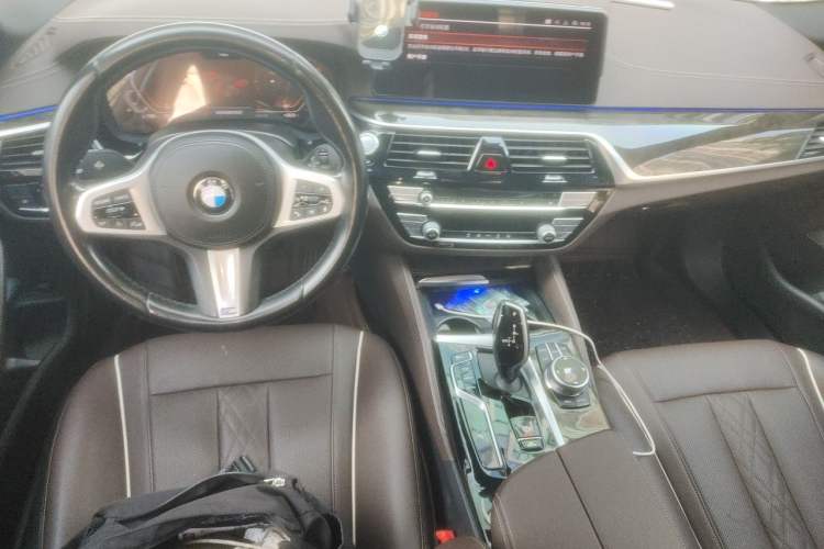 Used BMW 5 Series 2022 Restyled 525Li M Sport Package Center Console