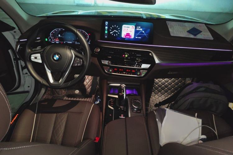 Used BMW 5 Series 2022 Second Facelift 530Li Leading Edition Luxury Package Center Console