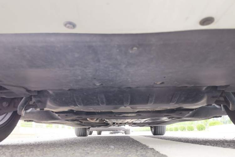 Used BMW 5 Series 2022 Restyled 525Li M Sport Package Chassis Front