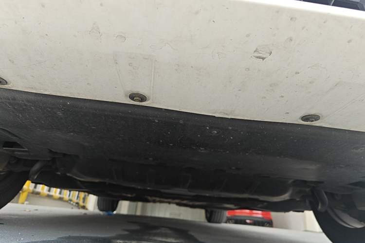 Used BMW 5 Series 2022 Restyled 525Li M Sport Package Chassis Front