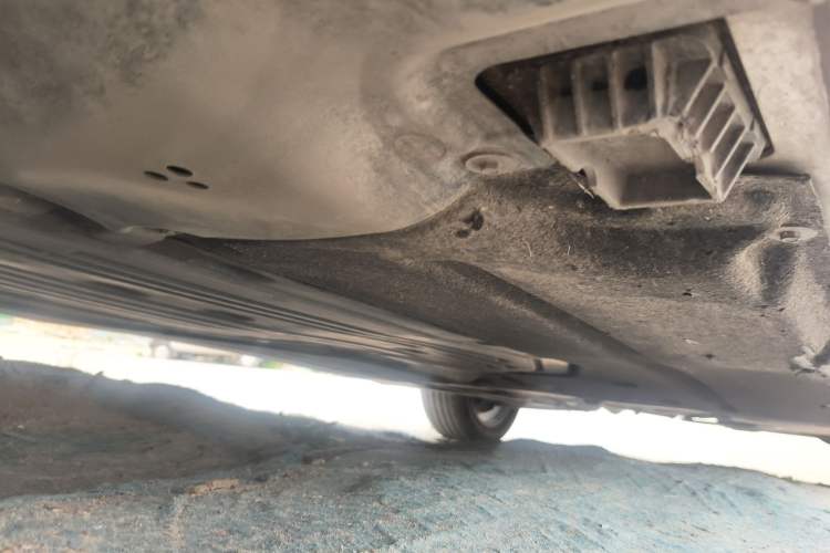 Used BMW 5 Series 2022 525Li M Sport Package Chassis Front Left