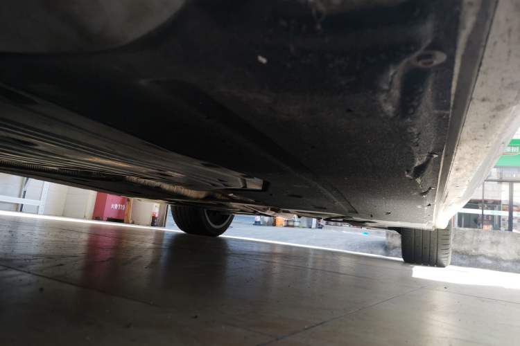 Used BMW 5 Series 2022 Restyled 530Li Leading Edition M Sport Package Chassis Front Left