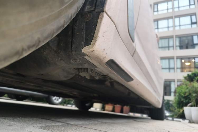Used BMW 5 Series 2022 525Li M Sport Package Chassis Front Left