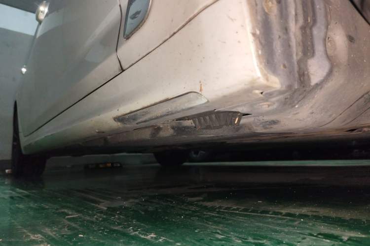 Used BMW 5 Series 2022 525Li M Sport Package Chassis Front Right