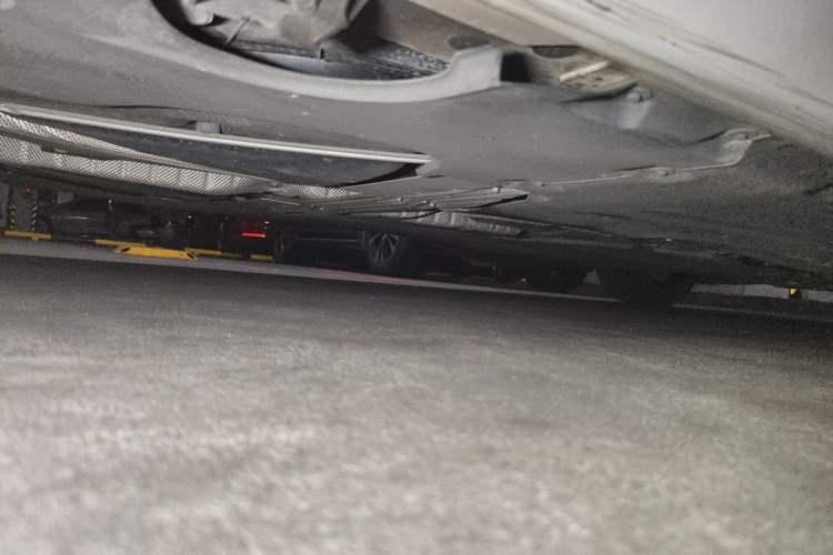 Used BMW 5 Series 2022 530Li Leading Model M Sport Package Chassis Front Right