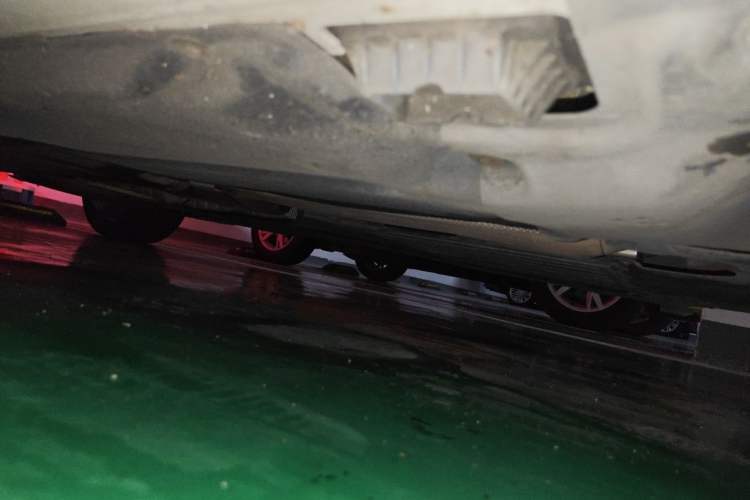 Used BMW 5 Series 2022 530Li Luxury Edition M Sport Package Chassis Front Right