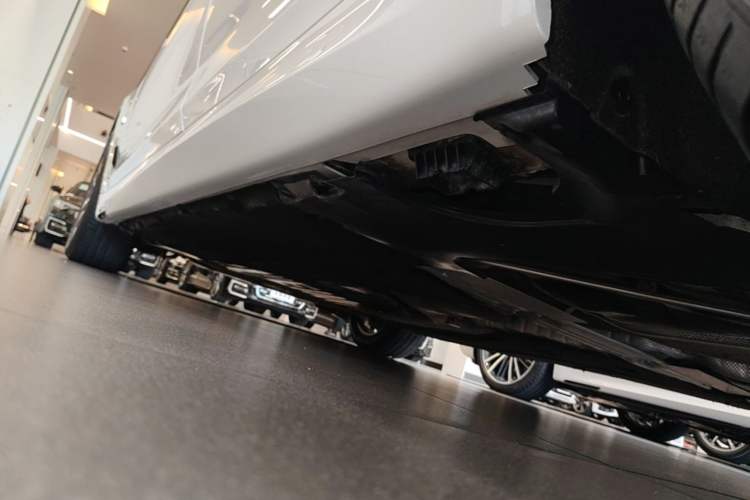 Used BMW 5 Series 2022 Second Facelift 525Li M Sport Package Chassis Rear Left