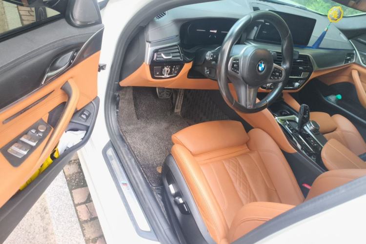 Used BMW 5 Series 2022 525i M Sport Package Driver Seat