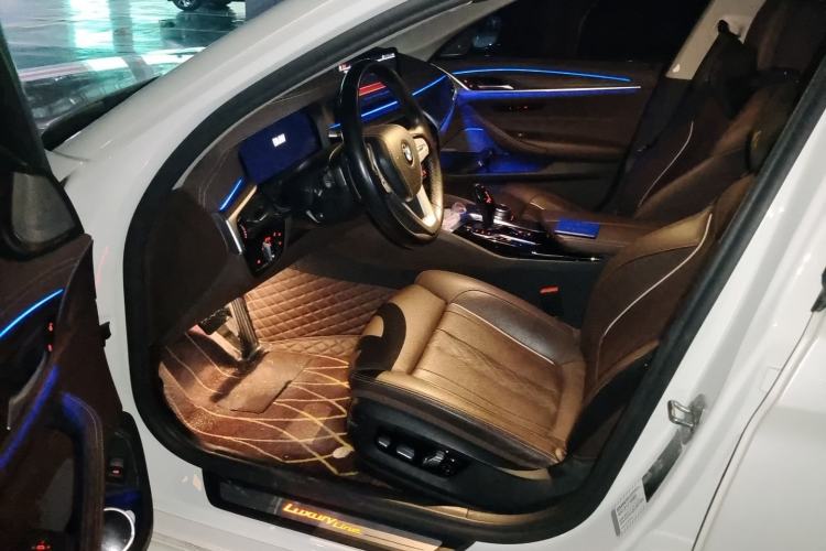 Used BMW 5 Series 2022 Updated 530Li Luxury Edition Premium Package Driver Seat