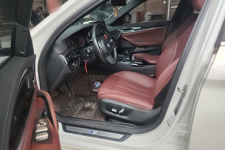 Used BMW 5 Series 2022 Restyled 525Li M Sport Package Driver Seat