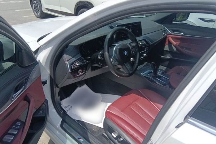 Used BMW 5 Series 2022 Second Facelift 530Li xDrive M Sport Package Driver Seat