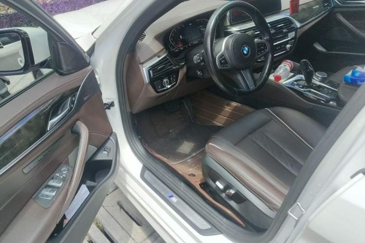 Used BMW 5 Series 2022 525Li M Sport Package Driver Seat