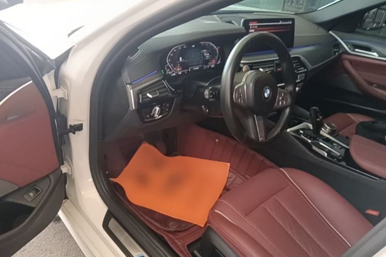 Used BMW 5 Series 2022 Second Facelift 530Li Leading Edition M Sport Package Driver Seat