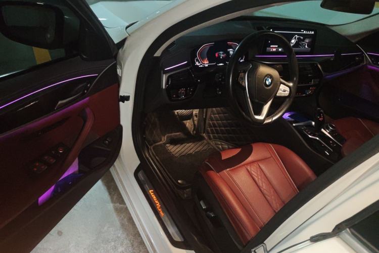 Used BMW 5 Series 2022 Restyled 525Li Luxury Package Driver Seat