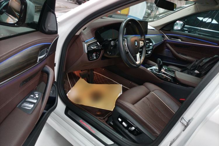 Used BMW 5 Series 2022 Second Facelift 530Li Luxury Edition Premium Package Driver Seat