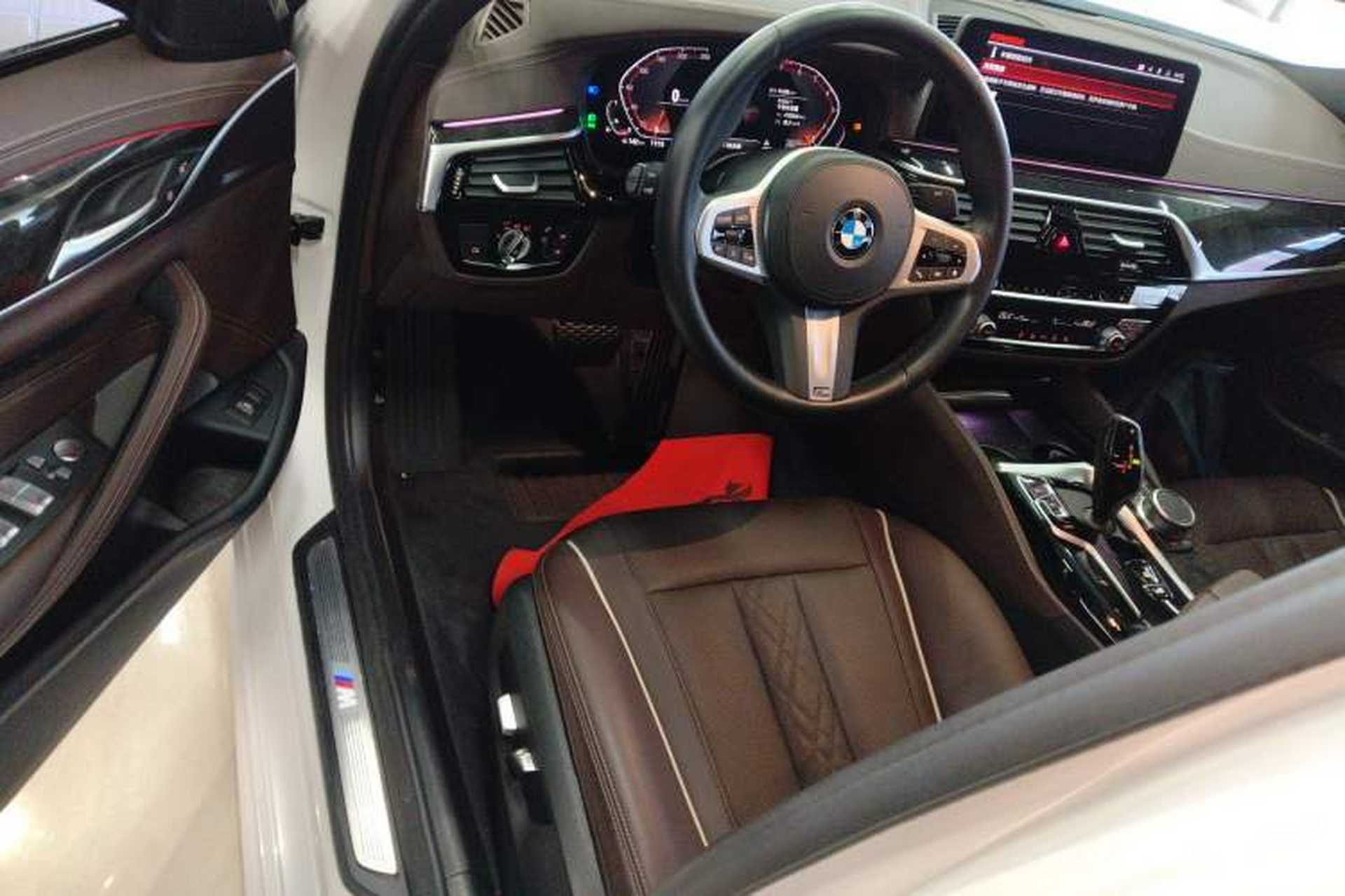 Used BMW 5 Series 2022 Restyled 525Li M Sport Package Driver Seat