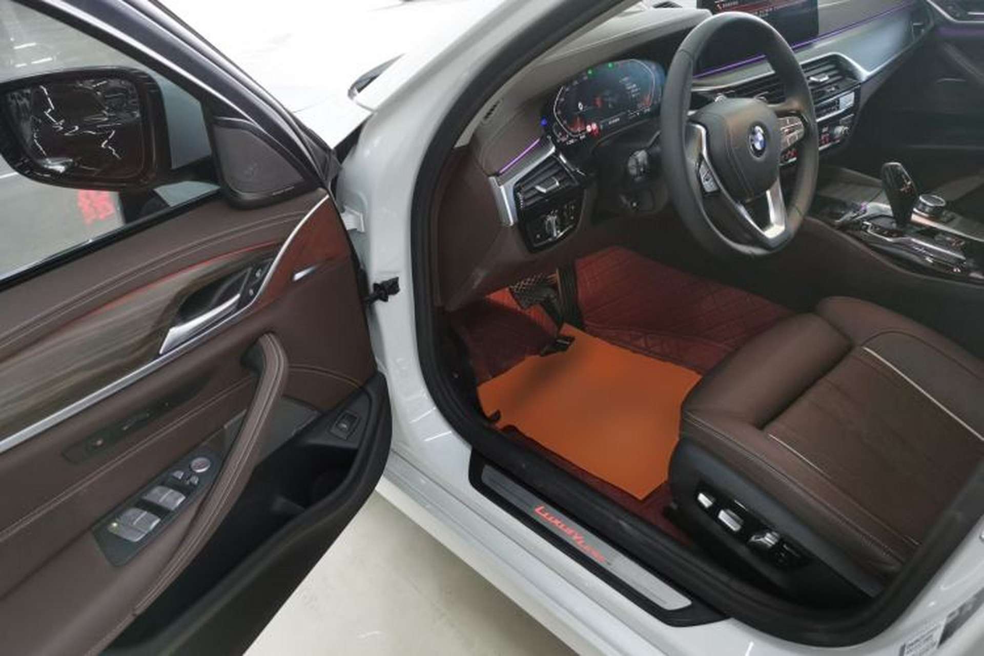 Used BMW 5 Series 2022 Second Facelift 530Li Luxury Edition Premium Package Driver Seat