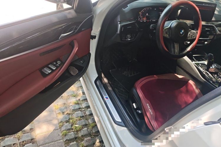 Used BMW 5 Series 2022 Second Facelift 525Li M Sport Package Driver Seat