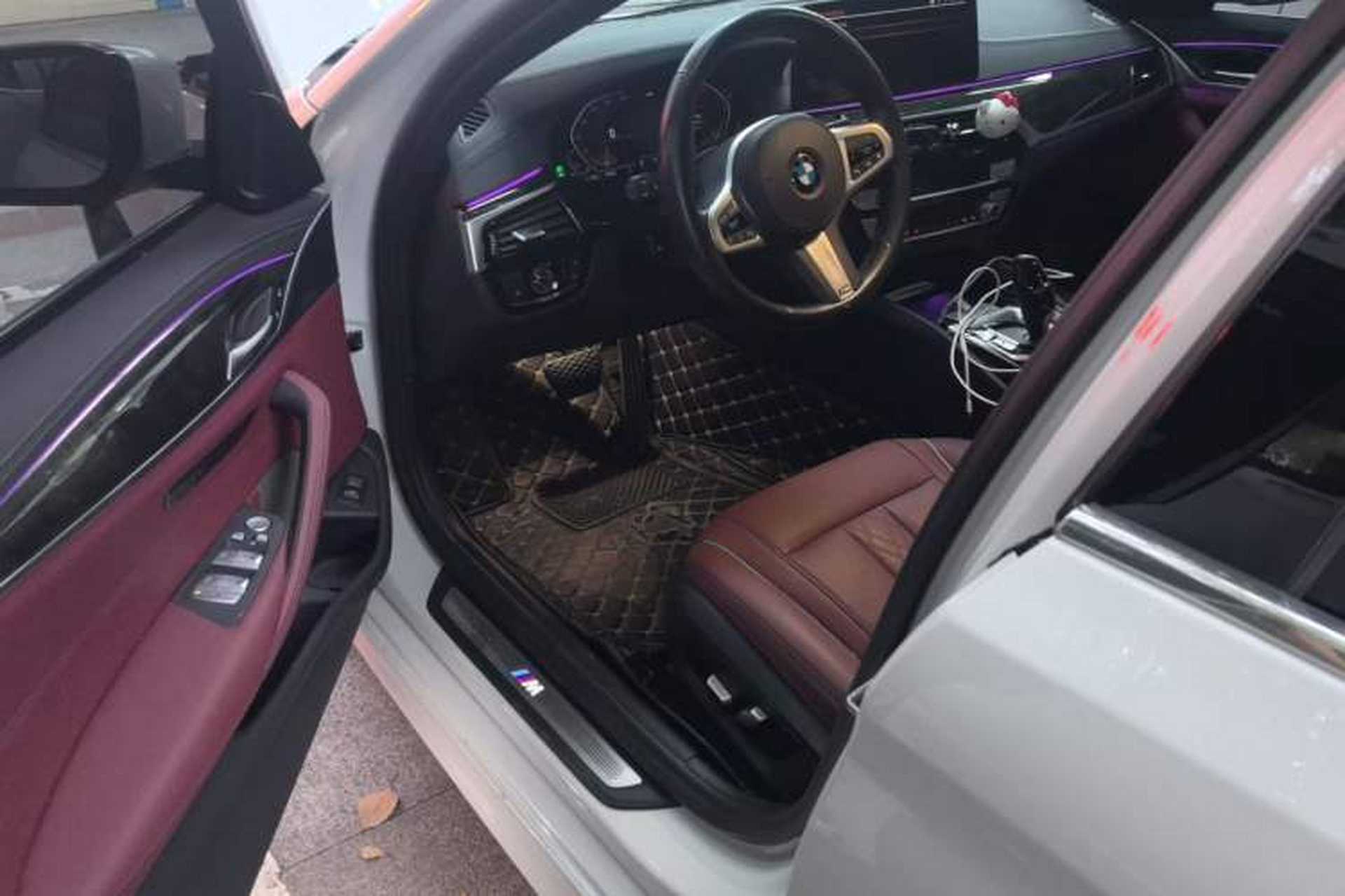 Used BMW 5 Series 2022 525Li M Sport Package Driver Seat