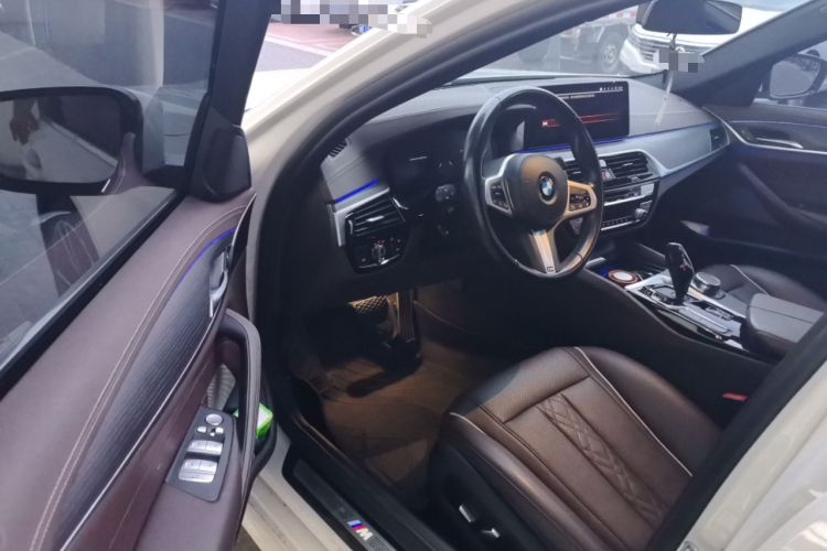 Used BMW 5 Series 2022 Restyled 530Li Leading Edition M Sport Package Driver Seat