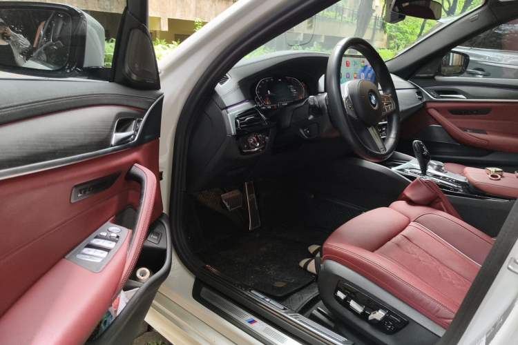 Used BMW 5 Series 2022 Revised Version 3 530Li Luxury Edition M Sport Package Driver Seat