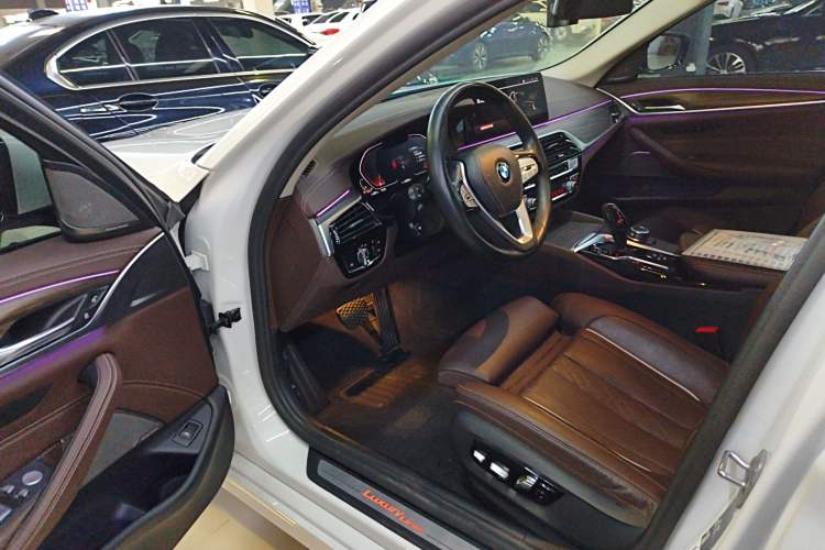 Used BMW 5 Series 2022 Second Facelift 530Li Luxury Edition Premium Package Driver Seat