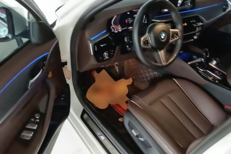 Used BMW 5 Series 2022 Second Facelift 530Li Leading Edition M Sport Package Driver Seat