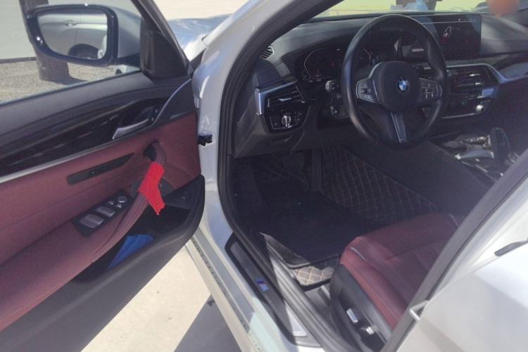 Used BMW 5 Series 2022 Second Facelift 525Li M Sport Package Driver Seat