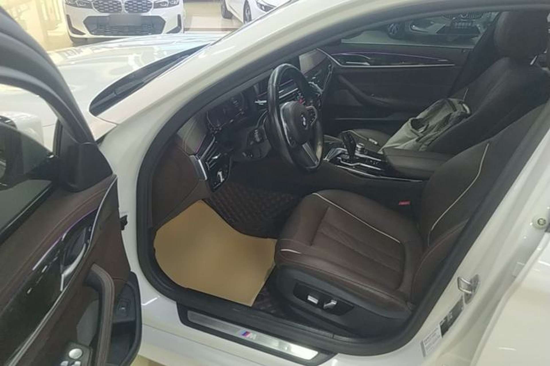 Used BMW 5 Series 2022 Restyled 525Li M Sport Package Driver Seat