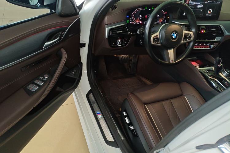 Used BMW 5 Series 2022 Revised Version 3 530Li Luxury Edition M Sport Package Driver Seat