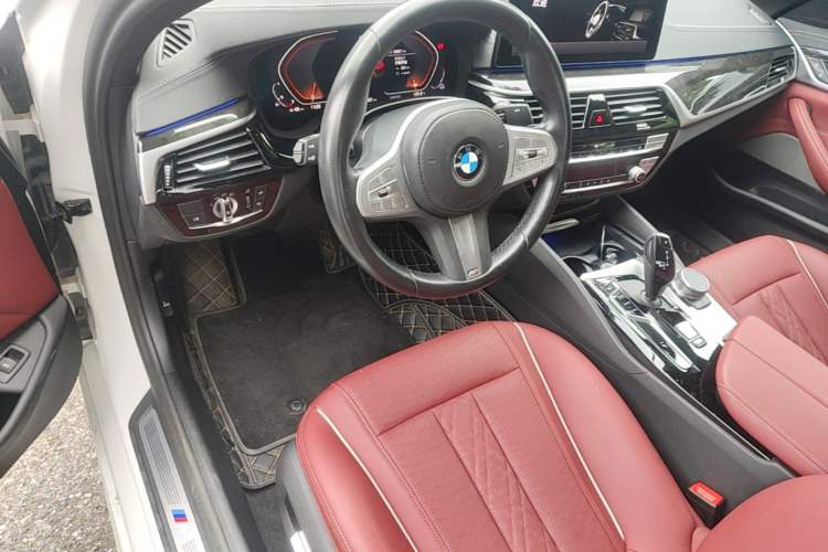 Used BMW 5 Series 2022 Second Facelift 525Li M Sport Package Driver Seat