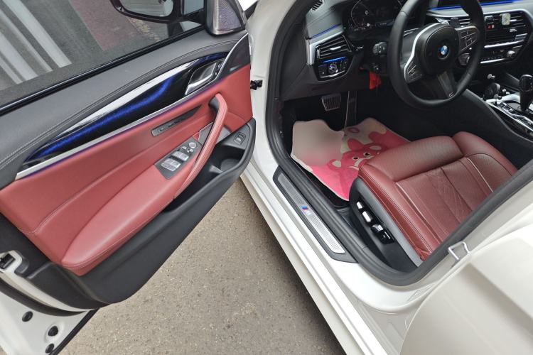 Used BMW 5 Series 2022 Revised Version 3 530Li Luxury Edition M Sport Package Driver Seat
