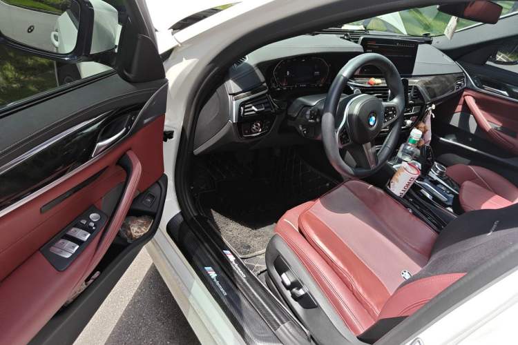 Used BMW 5 Series 2022 Restyled 525Li M Sport Package Driver Seat