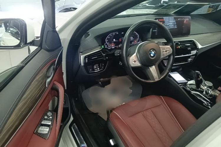 Used BMW 5 Series 2022 Second Facelift 530Li Leading Edition M Sport Package Driver Seat